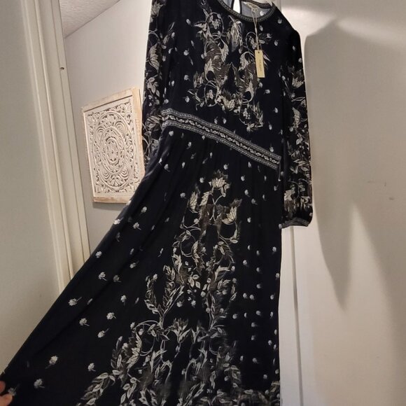 BNWT Ladies Max Studio London Dress size M - Picture 2 of 5